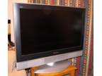 Panasonic TX-32LXD52 LCD 32 inch TV