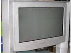 TV 28 Sony Wega Trinitron Integrated Digital Flat Screen